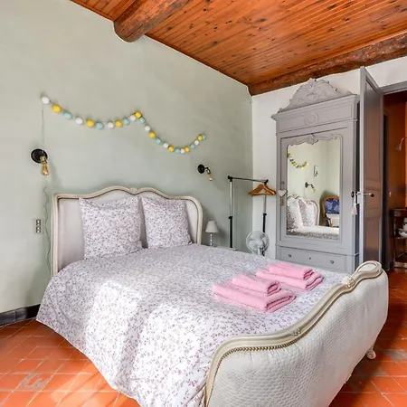 Le Grappillon Holiday home